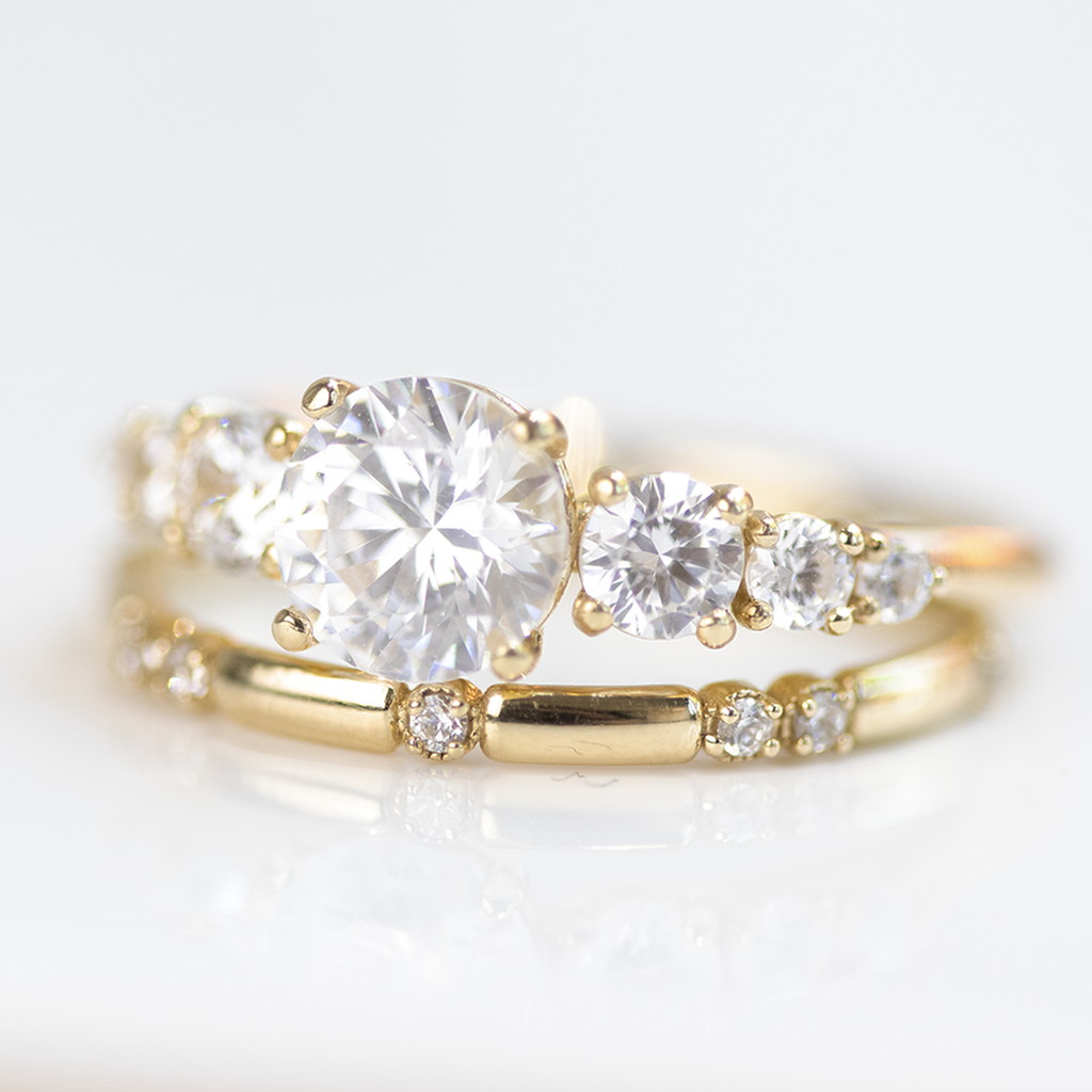 1.0 CT Round Cut Seven Stone Moissanite Engagement Ring